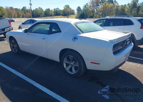 2019 Dodge Challenger Sxt z USA, uszkodzony, nr VIN 2C3CDZAG4KH525230